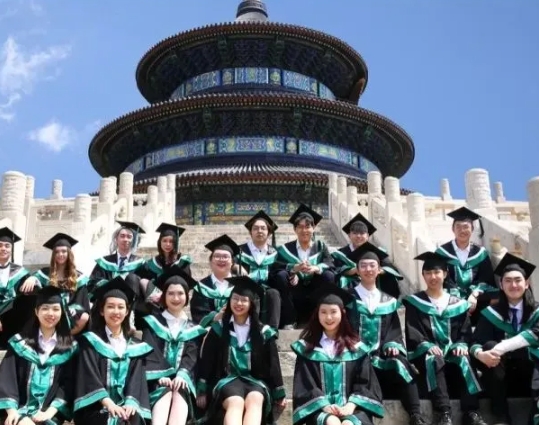 【探校篇】8分鐘帶你走進青苗學校(普高部)，了解學校辦學優勢