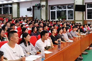北京懷柔索蘭諾中學開展高中語文學科學法指導系列講座！